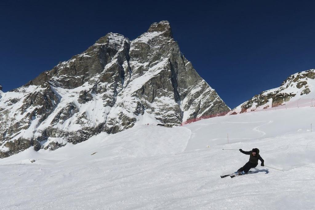 Relax & Sports -Cervinia- Maison Valtournenche Bagian luar foto